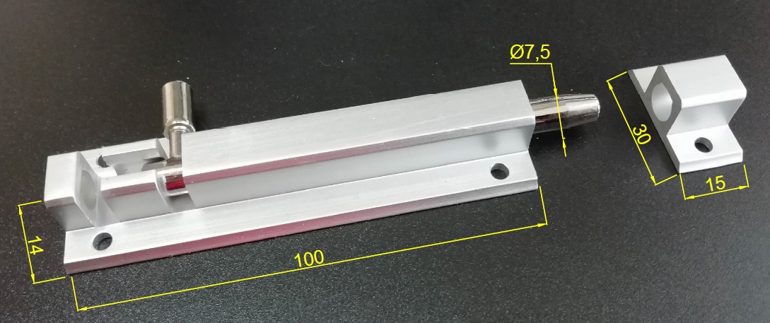 Zástrč Al se zajištěním 100